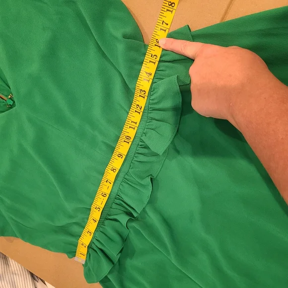 Kensie Green V-neck Ruffle Cap Sleeve Peplum Dress - Picture 6 of 8